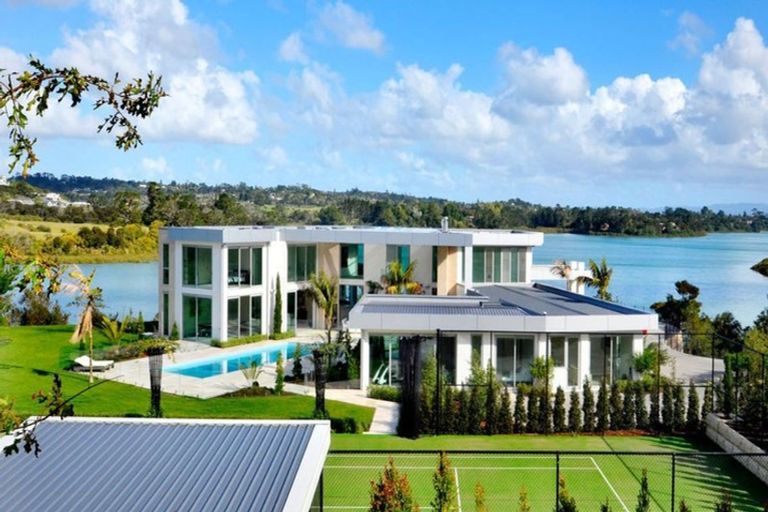 Photo of property in 255 Paremoremo Road, Paremoremo, Auckland, 0632