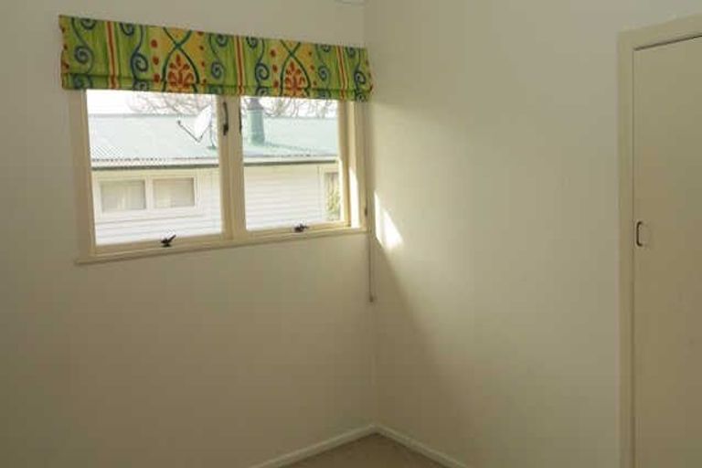 Photo of property in 1/51 Seine Road, Forrest Hill, Auckland, 0620