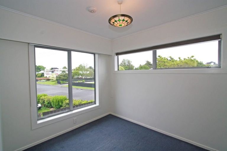 Photo of property in 8 Koromiko Street, Inglewood, 4330