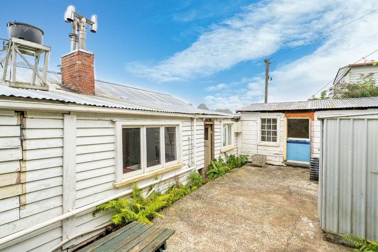 Photo of property in 4 Harbour Terrace, Careys Bay, Port Chalmers, 9023