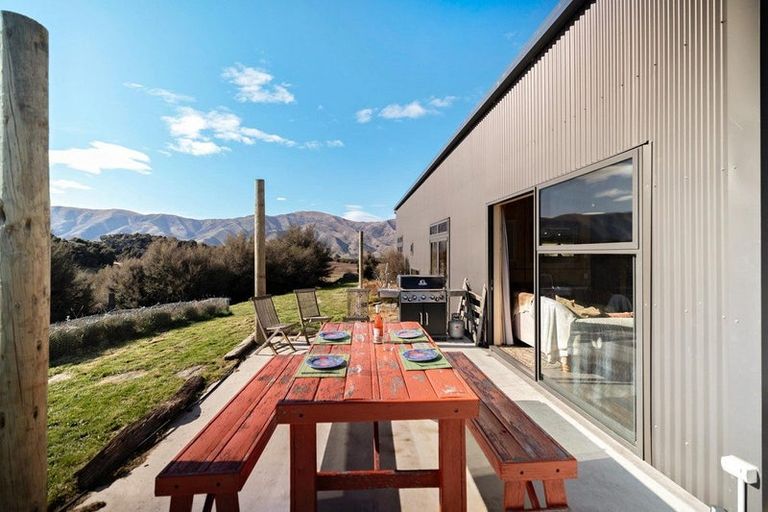 Photo of property in 24 Puninga Lane, Queensberry, Cromwell, 9383