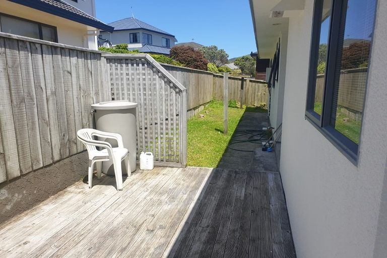 Photo of property in 104 Cortina Avenue, Johnsonville, Wellington, 6037