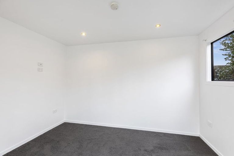 Photo of property in 18 Bayswater Crescent, Bromley, Christchurch, 8062