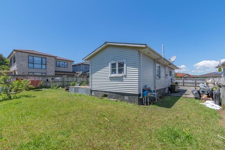 Photo of property in 79 Robert Skelton Place, Clendon Park, Auckland, 2103