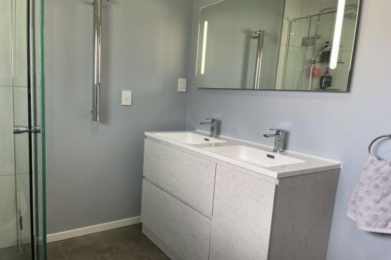 Photo of property in 57 Waterloo Crescent, Hokowhitu, Palmerston North, 4410