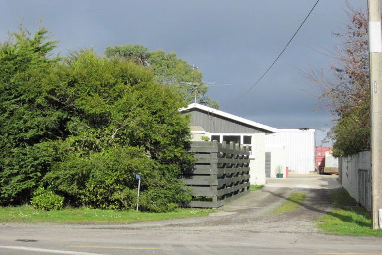 Photo of property in 165 Dunns Road, Otatara, Invercargill, 9879