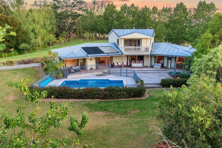 Photo of property in 220 Bawden Road, Dairy Flat, Albany, 0792