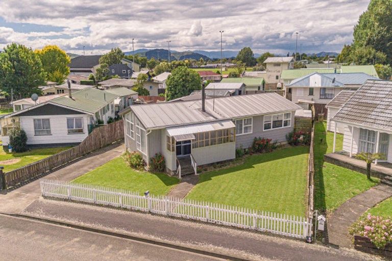 Photo of property in 25 George Street, Pahiatua, 4910