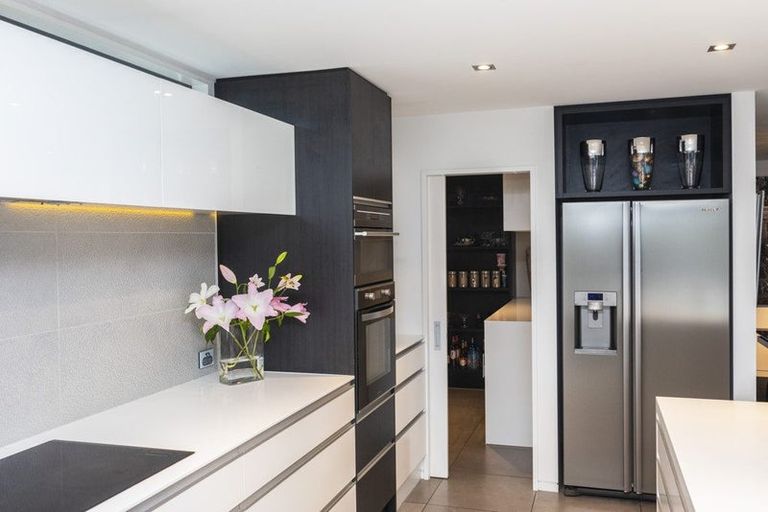 Photo of property in 107 Gardiners Road, Harewood, Christchurch, 8051