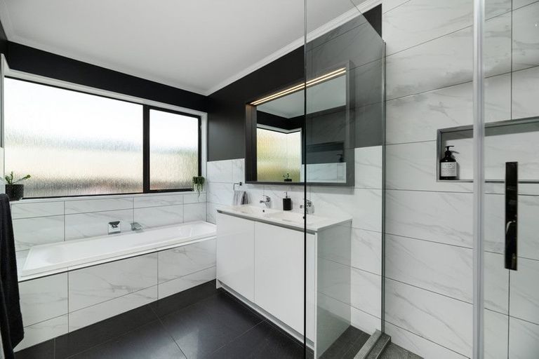 Photo of property in 26 Forrester Drive, Welcome Bay, Tauranga, 3112