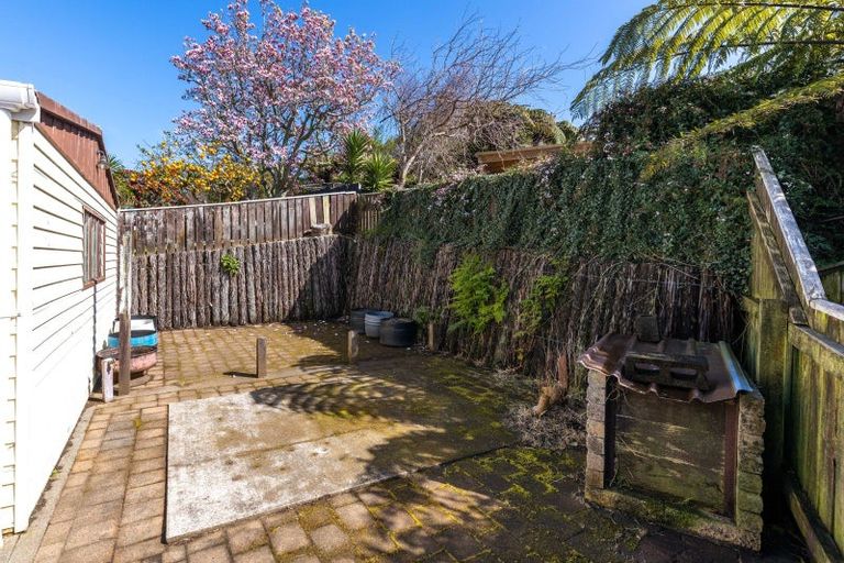 Photo of property in 70 Pembroke Street, Westown, New Plymouth, 4310