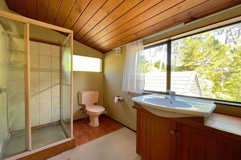 Photo of property in 17 Kay Road, Swanson, Auckland, 0614