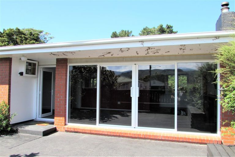 Photo of property in 14 Hickson Street, Featherston, 5710