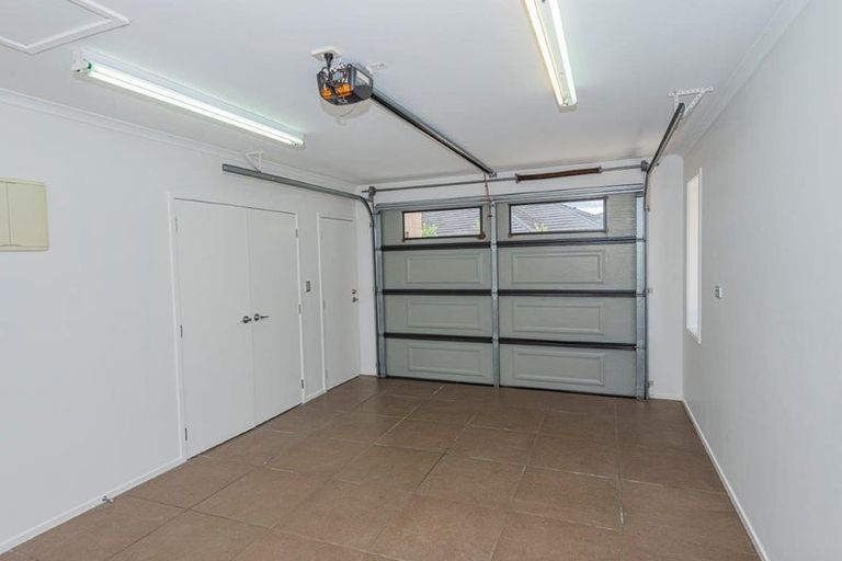Photo of property in 38 Key West Drive, One Tree Point, 0118
