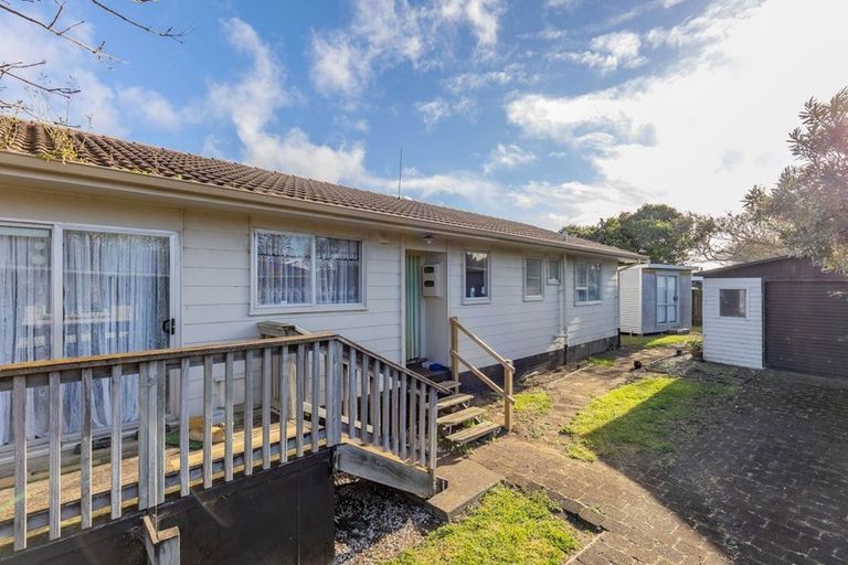 Photo of property in 13 John Walker Drive, Manurewa, Auckland, 2102