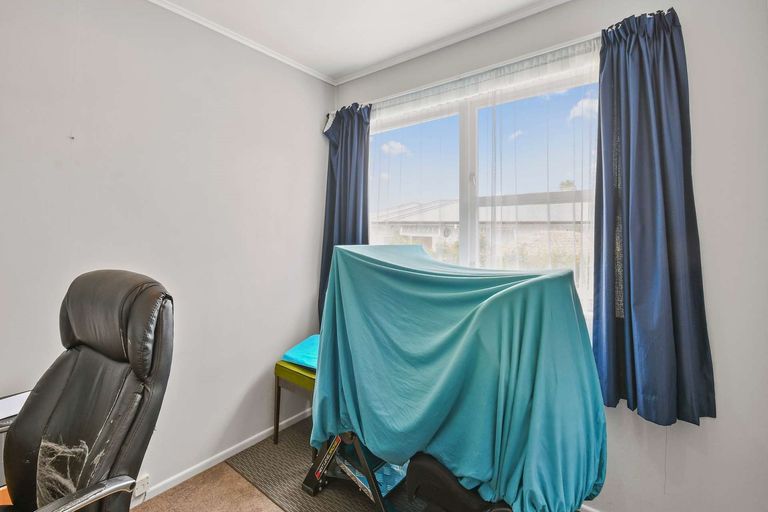 Photo of property in 38 Jupiter Street, Rosehill, Papakura, 2113