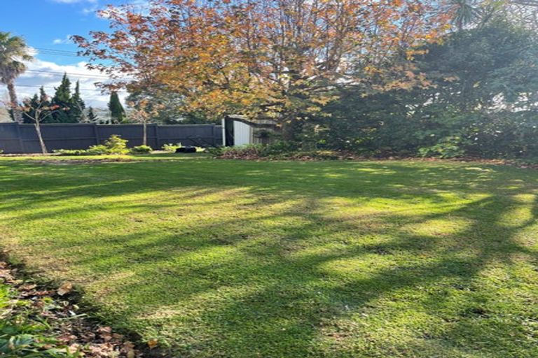 Photo of property in 3 View Road, Shelly Park, Auckland, 2014