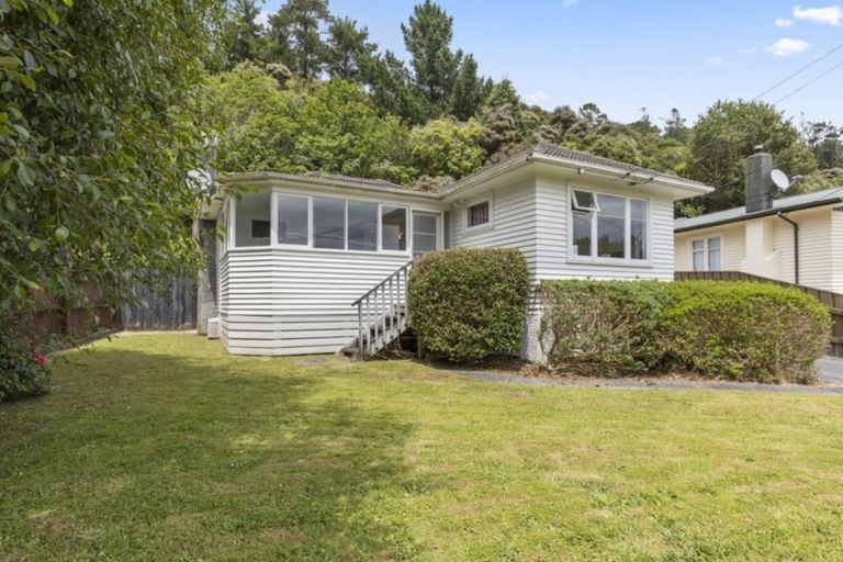 Photo of property in 78 Hine Road, Wainuiomata, Lower Hutt, 5014