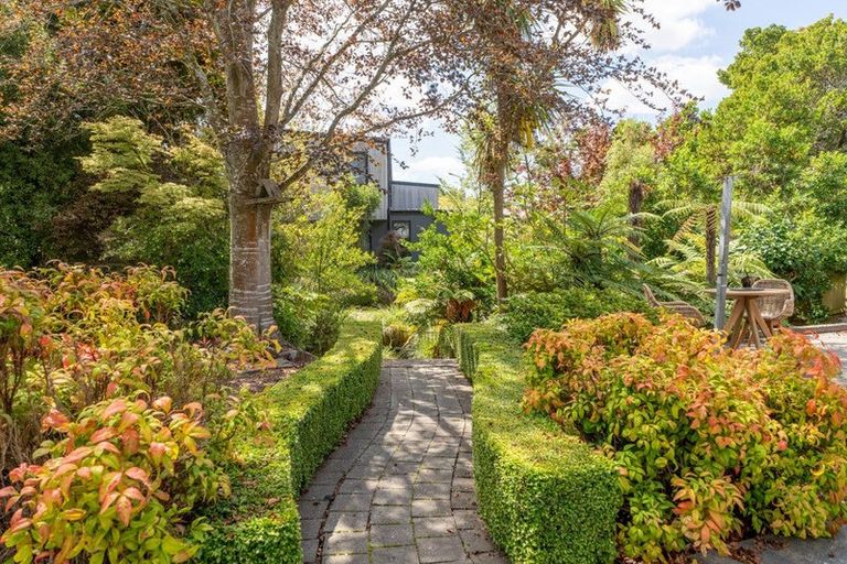 Photo of property in 8 Tuirau Place, Ilam, Christchurch, 8041