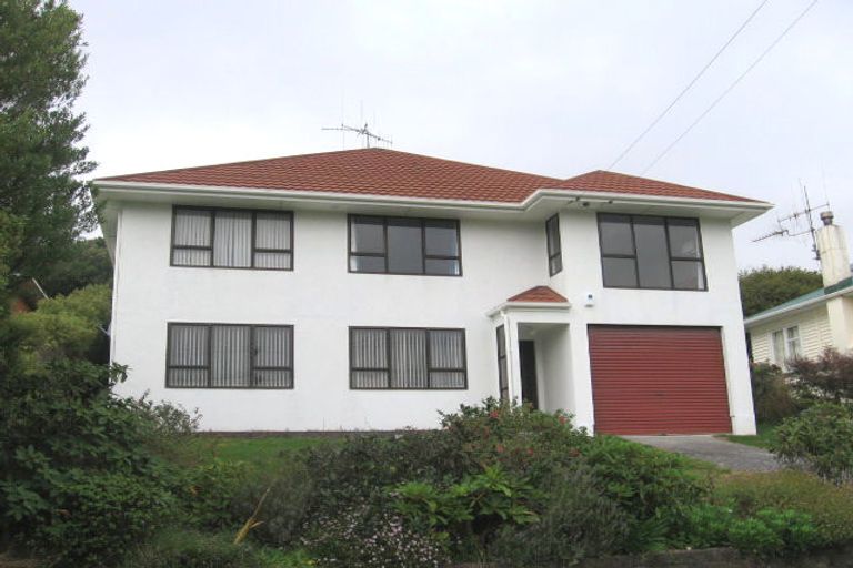 Photo of property in 65 Taylor Terrace, Tawa, Wellington, 5028