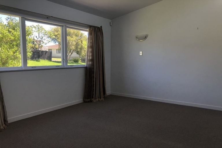 Photo of property in 66 Elliott Avenue, Bayview, Auckland, 0629
