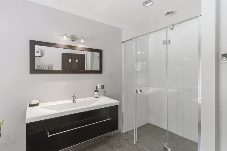 Photo of property in 132 Maui Pomare Road, Nikau Valley, Paraparaumu, 5032