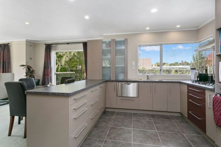 Photo of property in 54 Browning Street, Leamington, Cambridge, 3432