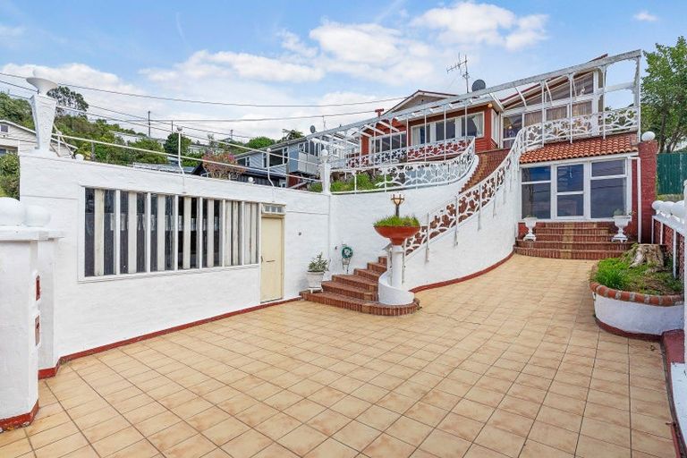 Photo of property in 97 Farnham Street, Mornington, Wellington, 6021