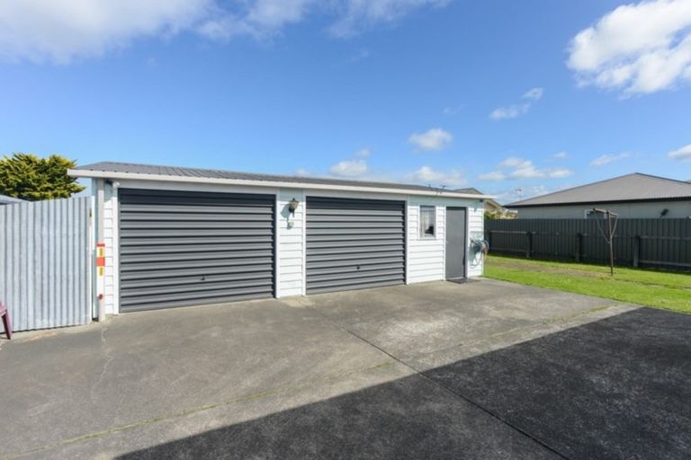 Photo of property in 10 Merton Crescent, Pirimai, Napier, 4112