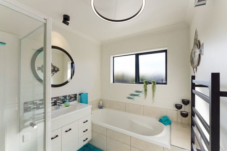 Photo of property in 29 Manhattan Court, Paraparaumu Beach, Paraparaumu, 5032