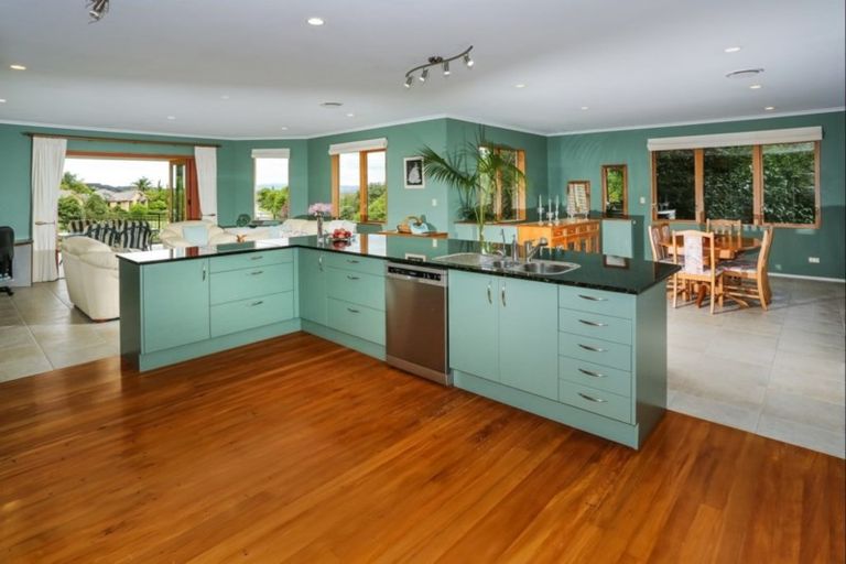 Photo of property in 148 Polo Prince Drive, Alfriston, Auckland, 2105