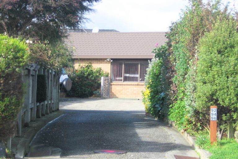 Photo of property in 92 Cedar Drive, Paraparaumu Beach, Paraparaumu, 5032