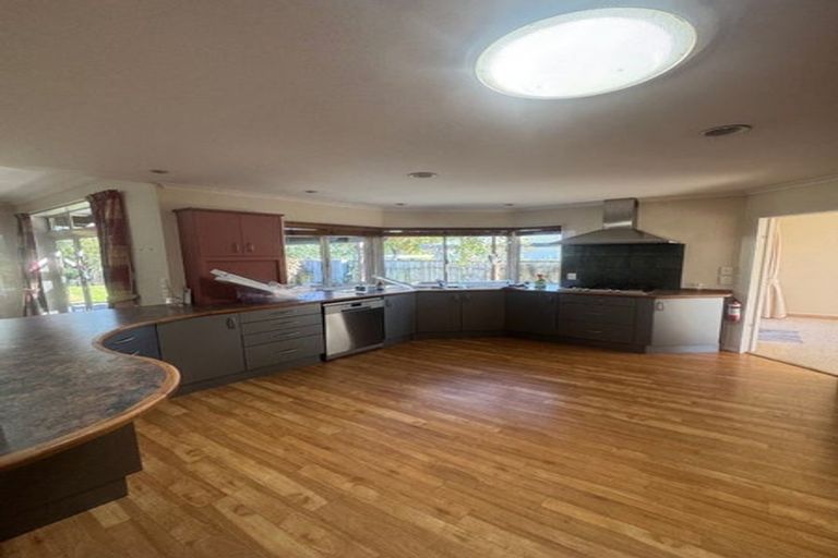Photo of property in 16 Washington Place, Havelock North, 4130