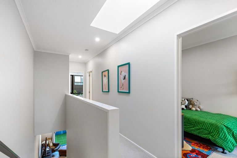 Photo of property in 21 Hema Road, Hobsonville, Auckland, 0616