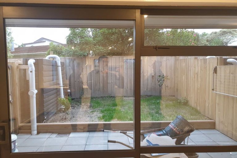 Photo of property in 4b Wattle Road, Sunnyvale, Auckland, 0612