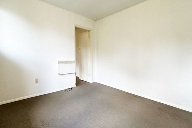 Photo of property in 51 Mortimer Terrace, Brooklyn, Wellington, 6021