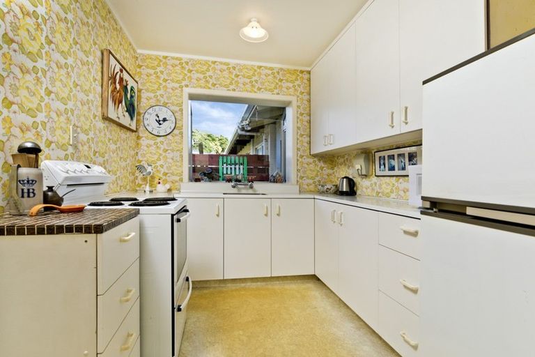 Photo of property in 2/19 Craig Road, Milford, Auckland, 0620