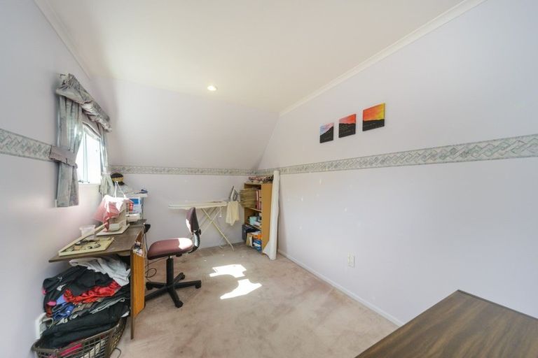 Photo of property in 22 Hanmer Place, Highbury, Palmerston North, 4412