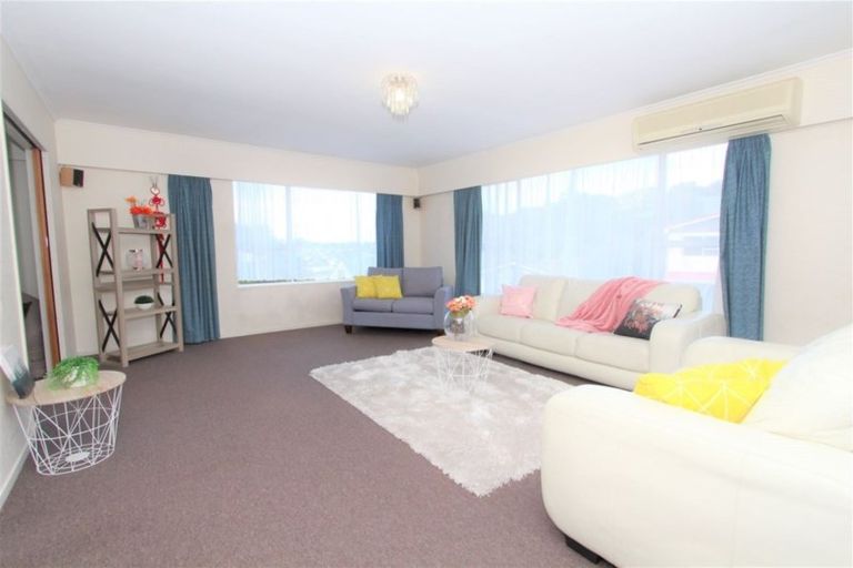 Photo of property in 34 Cortina Avenue, Johnsonville, Wellington, 6037