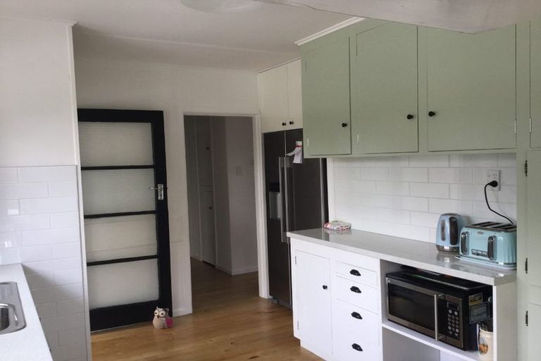 Photo of property in 39 Miro Street, Inglewood, 4330