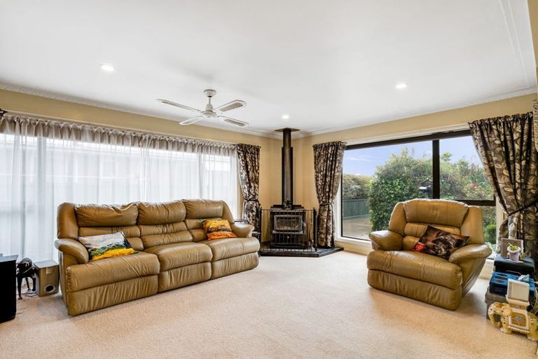 Photo of property in 17 Dunbars Road, Halswell, Christchurch, 8025