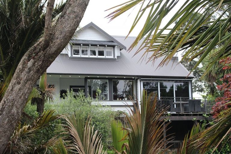 Photo of property in 8 Dorset Avenue, Westown, New Plymouth, 4310