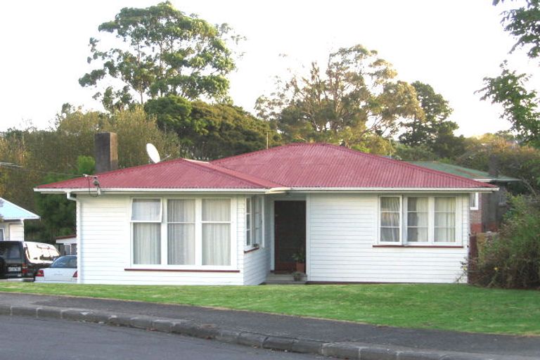 Photo of property in 23 Cornwall Street, Te Atatu South, Auckland, 0610