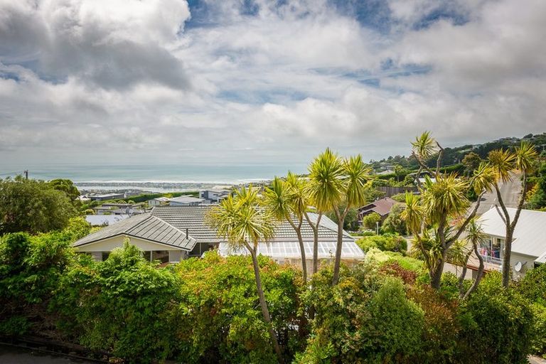 Photo of property in 54a Belleview Terrace, Mount Pleasant, Christchurch, 8081