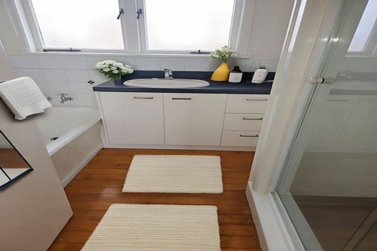 Photo of property in 19 Rodney Street, Howick, Auckland, 2014