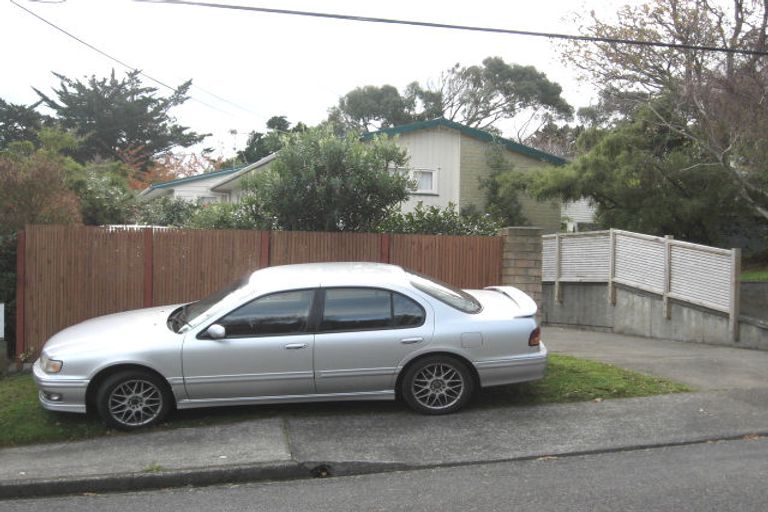 Photo of property in 19 Fincham Road, Raumati Beach, Paraparaumu, 5032