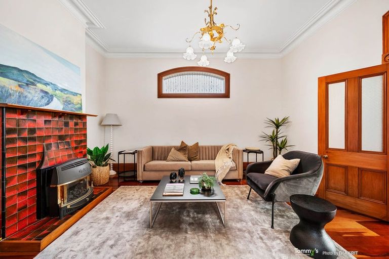 Photo of property in 46 Roxburgh Street, Mount Victoria, Wellington, 6011