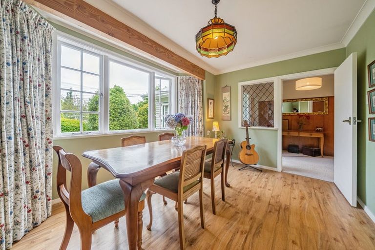 Photo of property in 4 Birch Grove, Pinehaven, Upper Hutt, 5019