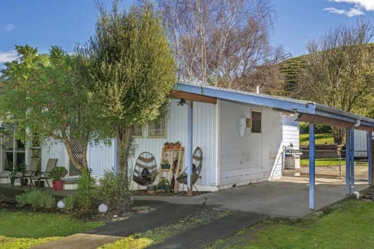 Photo of property in 36 Einstein Street, Outer Kaiti, Gisborne, 4010