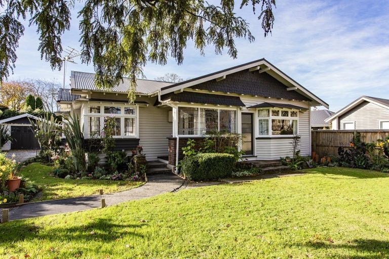 Photo of property in 12 Wherstead Road, Cashmere, Christchurch, 8022